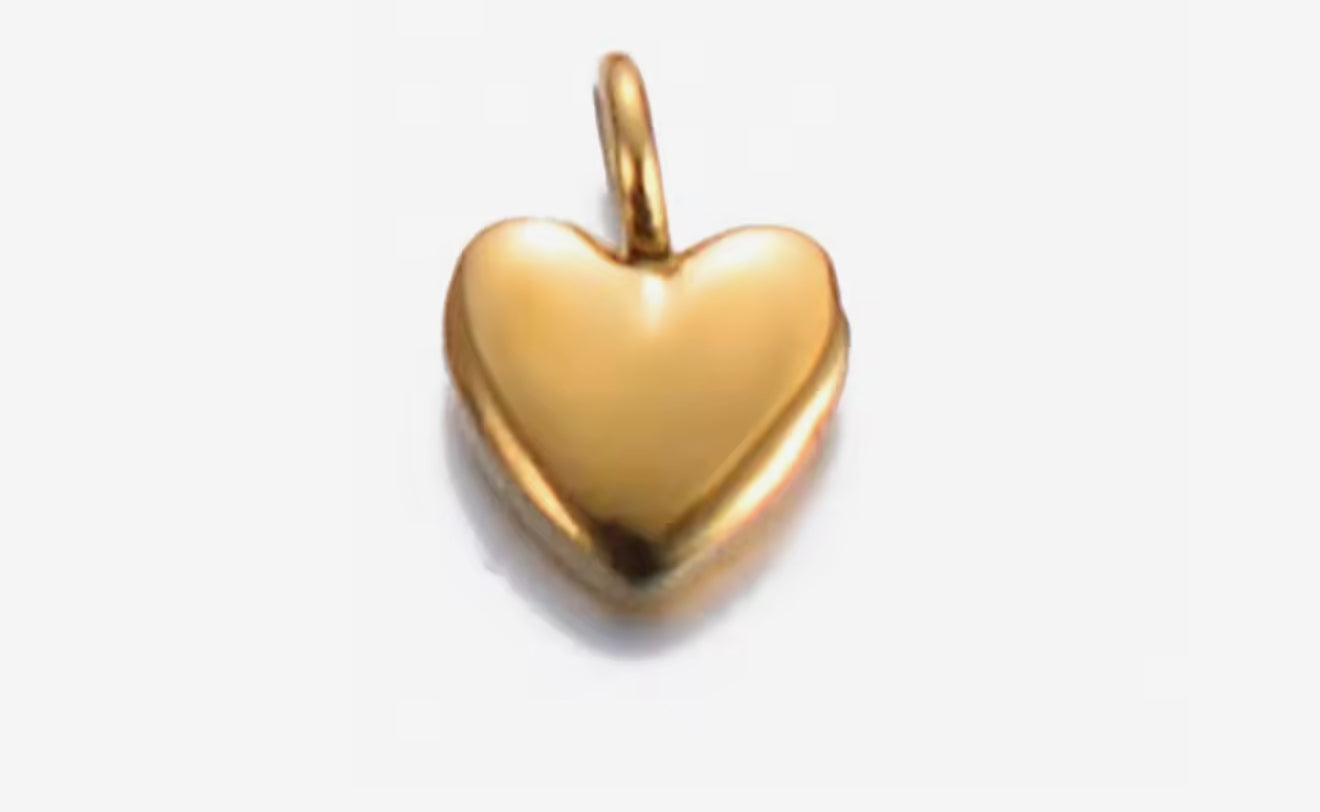 Charm, dije Corazon
