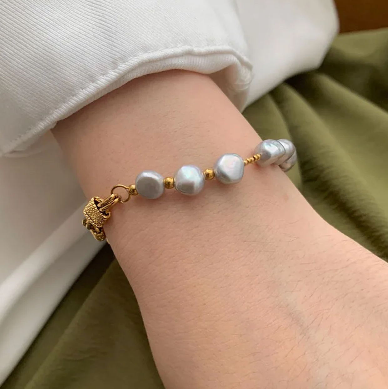 Pulsera de perlas Grises Cybele