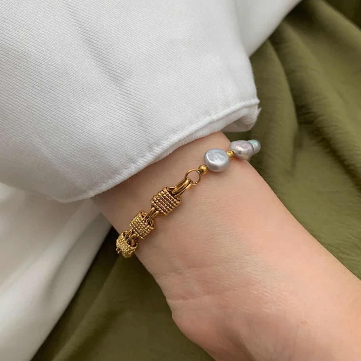 Pulsera de perlas Grises Cybele