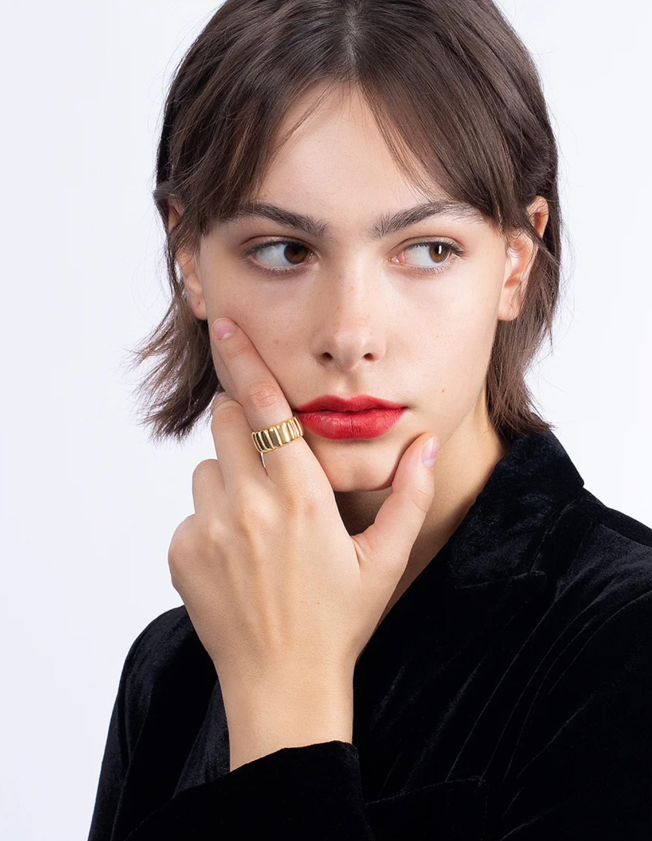 Anillo Elara