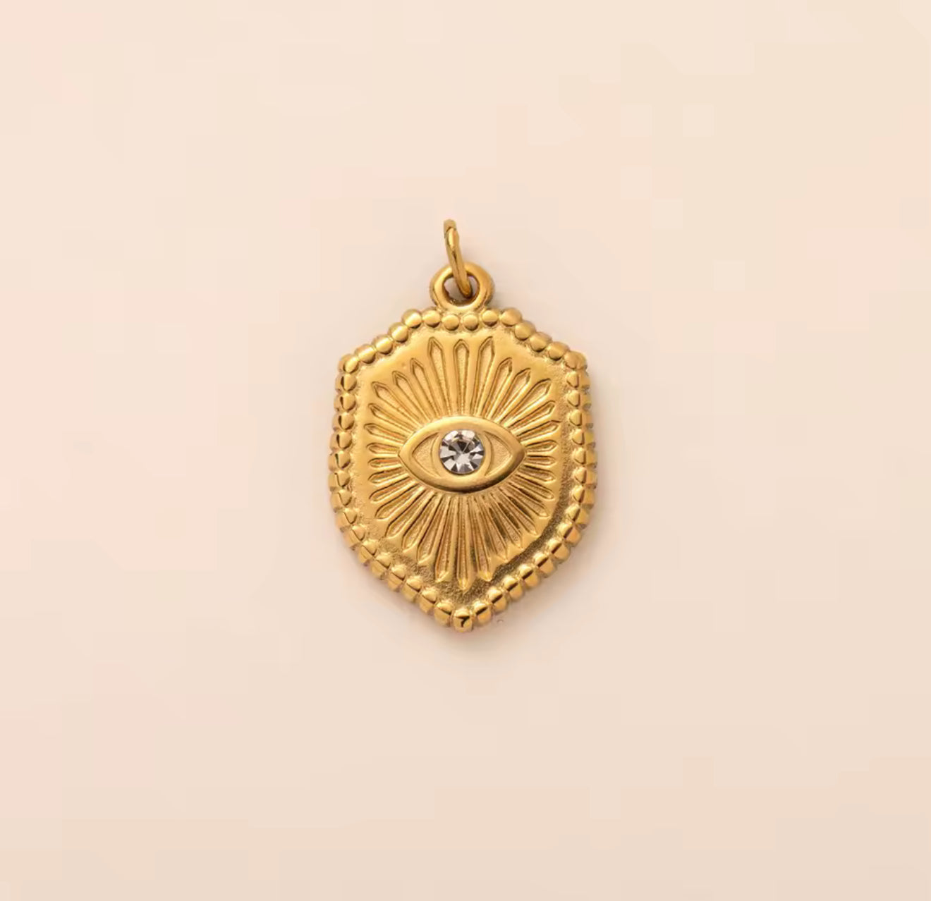Charm, dije escudo sagrado