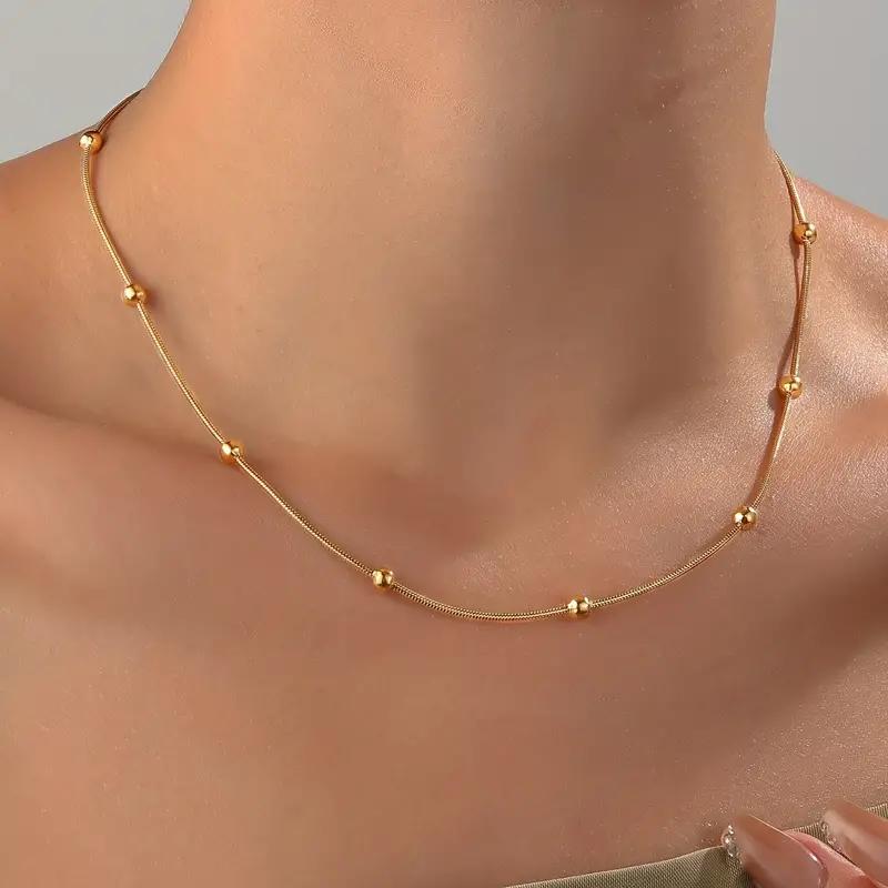Collar Emily